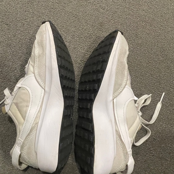 Nike Waffle Debut Sneakers - Picture 9 of 12